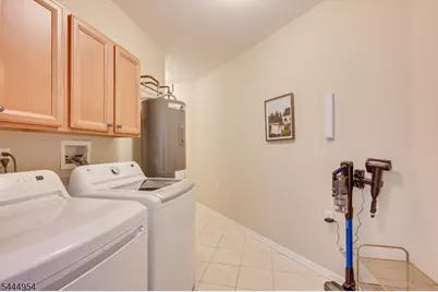 2104 Avery Ct #2104, Franklin Township, NJ 08873 - Photo 26