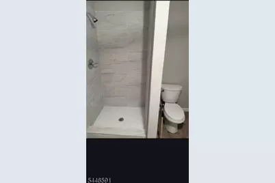 90 Chestnut St, East Orange, NJ 07018 - Photo 14