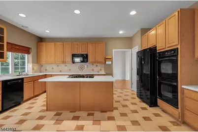 16 Bedford Dr, Bernards Township, NJ 07920 - Photo 10