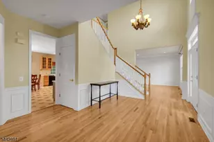 16 Bedford Dr, Bernards Township, NJ 07920 - Photo 2