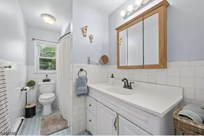 44 Parkway Ave, Clifton, NJ 07011 - Photo 8