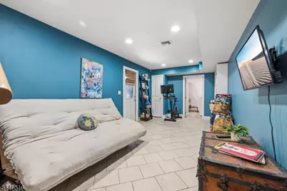 6 Carroll Pl, Weehawken, NJ 07086 - Photo 26