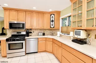 6 Wilrue Pkwy, Pequannock Township, NJ 07444 - Photo 8