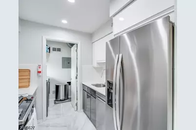 825 Riverside Ave #B202, Lyndhurst Township, NJ 07071 - Photo 8