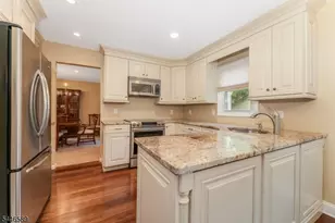 100 Goldfinch Meadows, Allamuchy Township, NJ 07840 - Photo 4