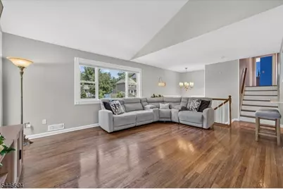 105 Summit Ct, Westfield, NJ 07090 - Photo 6