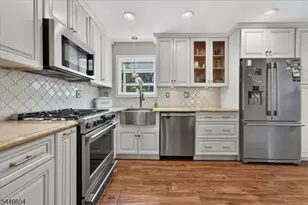 105 Summit Ct, Westfield, NJ 07090 - Photo 8
