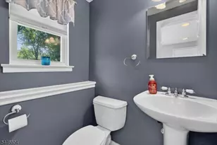 105 Summit Ct, Westfield, NJ 07090 - Photo 12