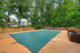105 Summit Ct, Westfield, NJ 07090 - Photo 20