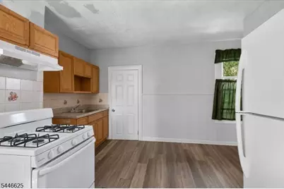 69 N 3rd St, Paterson, NJ 07522 - Photo 12