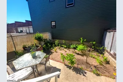 16 Crittenden St, Newark, NJ 07104 - Photo 10