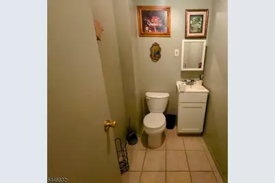 16 Crittenden St, Newark, NJ 07104 - Photo 8