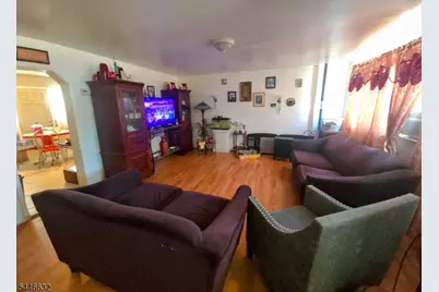 16 Crittenden St, Newark, NJ 07104 - Photo 2