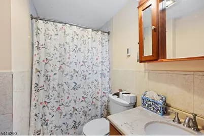 174 Maple St, Bridgewater, NJ 08807 - Photo 18