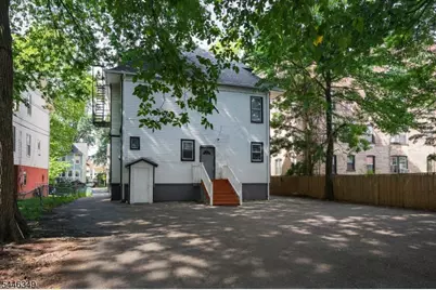 92 Chestnut St, East Orange, NJ 07018 - Photo 24