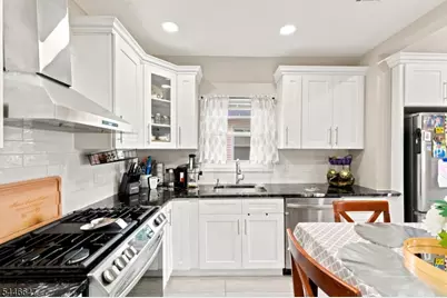 78 Fairmount Ter, East Orange, NJ 07018 - Photo 12