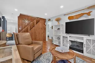 6 Elm Hill Rd, Clifton, NJ 07013 - Photo 8