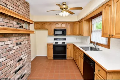 18 Summit Rd, Sparta Township, NJ 07871 - Photo 4