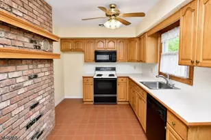 18 Summit Rd, Sparta Township, NJ 07871 - Photo 4