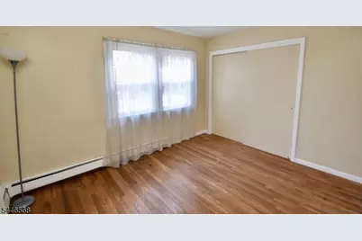18 Summit Rd, Sparta Township, NJ 07871 - Photo 8