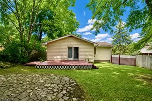 18 Summit Rd, Sparta Township, NJ 07871 - Photo 12