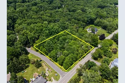 242 W Mountain Rd, Sparta Township, NJ 07871 - Photo 2