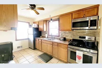 183 Reeve Ter, Plainfield, NJ 07062 - Photo 2