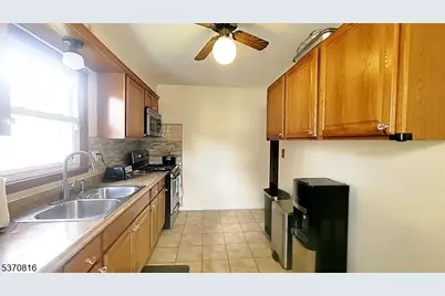 183 Reeve Ter, Plainfield, NJ 07062 - Photo 4