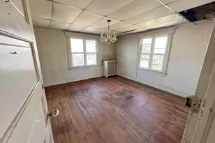 86 Hawthorne Ave, East Orange, NJ 07018 - Photo 10
