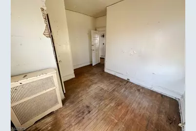 86 Hawthorne Ave, East Orange, NJ 07018 - Photo 12