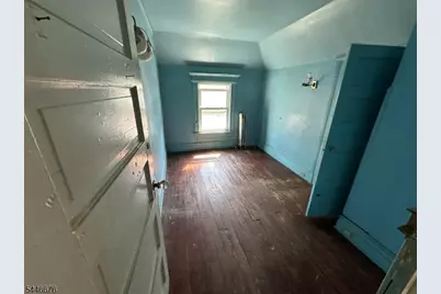 86 Hawthorne Ave, East Orange, NJ 07018 - Photo 14