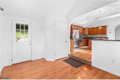 112 Seneca Lake Rd, Sparta Township, NJ 07871 - Photo 6
