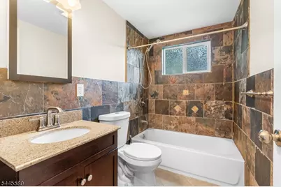 112 Seneca Lake Rd, Sparta Township, NJ 07871 - Photo 8