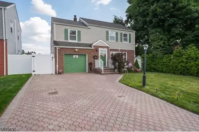 219 Burroughs Ter, Union Township, NJ 07083 - Photo 2