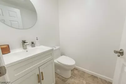 24 Van Pelt Pl #B, Little Falls Township, NJ 07424 - Photo 20