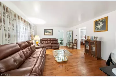 34 Young Ave, Hillside, NJ 07205 - Photo 4