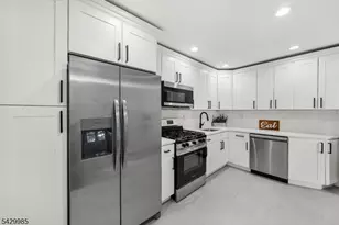 429 Wheatsheaf Rd, Roselle, NJ 07203 - Photo 10