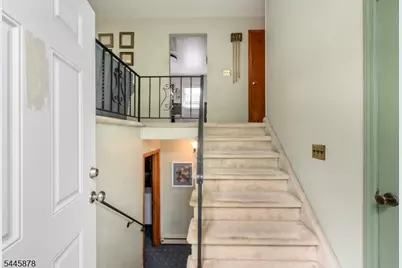6 Ash Ln, Parsippany, NJ 07034 - Photo 2
