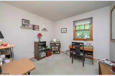 6 Ash Ln, Parsippany, NJ 07034 - Photo 18