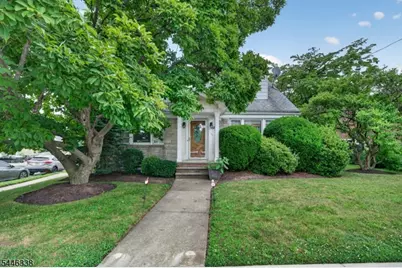 105 Baldwin Pl, Bloomfield, NJ 07003 - Photo 1