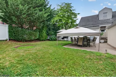 105 Baldwin Pl, Bloomfield, NJ 07003 - Photo 20