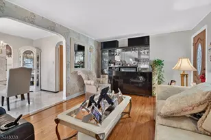 105 Baldwin Pl, Bloomfield, NJ 07003 - Photo 12