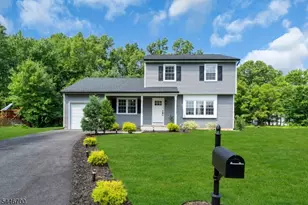 14 Dumont Round, Hillsborough Township, NJ 08844 - Photo 2