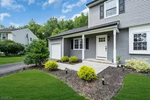 14 Dumont Round, Hillsborough Township, NJ 08844 - Photo 4