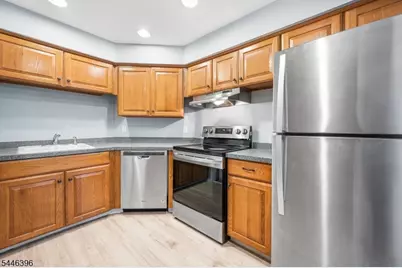 150 Jamestown Rd, Bernards Township, NJ 07920 - Photo 10