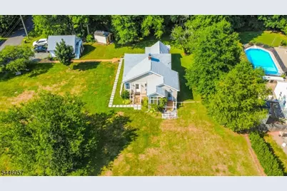 34 Leiv Eirikson Ave, Franklin Township, NJ 08540 - Photo 2