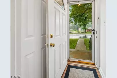 46 Lidgerwood Pkwy, Morristown, NJ 07960 - Photo 2