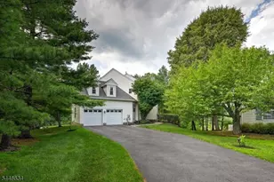 56 Liberty Ridge Rd, Bernards Township, NJ 07920 - Photo 2