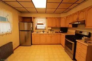 15 Darcy St, Newark, NJ 07105 - Photo 2