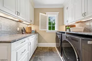 281 Long Hill Dr, Millburn Twp., NJ 07078 - Photo 18